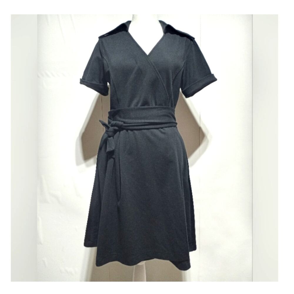 Banana Republic Short Sleeve Collared Black Wrap Dress Size Medium